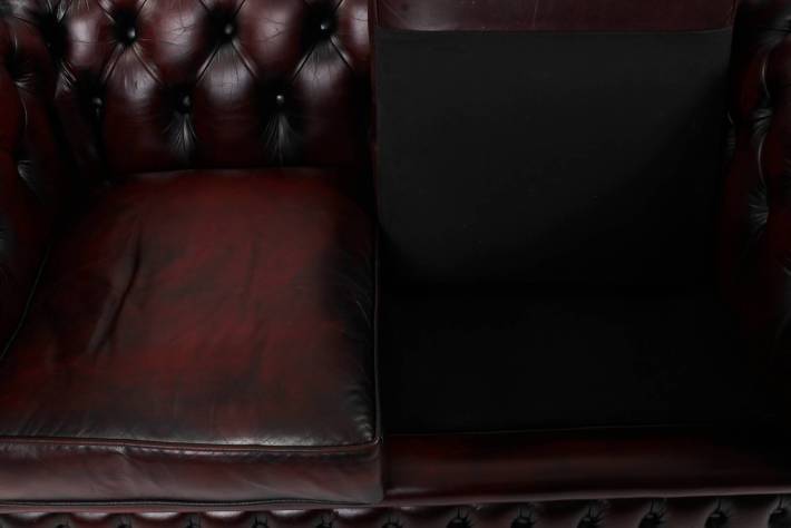 Divano Chesterfield club 2 posti vintage inglese originale bordeaux scuro