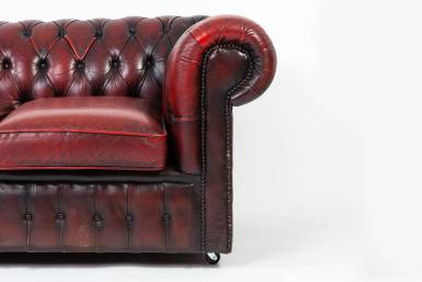 Divano chesterfield club tre posti inglese vintage originale bordeaux '80