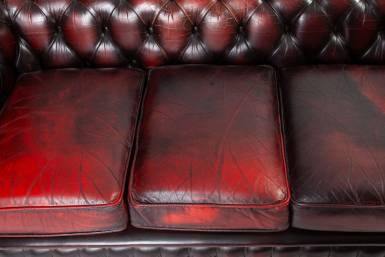 Divano Chesterfield club 3 posti vintage inglese originale bordeaux