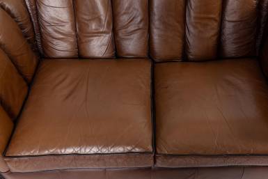 Divano Chesterfield club 2 posti inglese originale vintage marrone