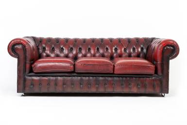 Divano chesterfield club tre posti inglese vintage originale bordeaux '80