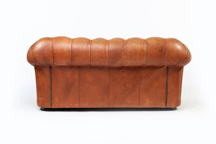 Divano chesterfield club 2 posti inglese vintage originale in cuoio