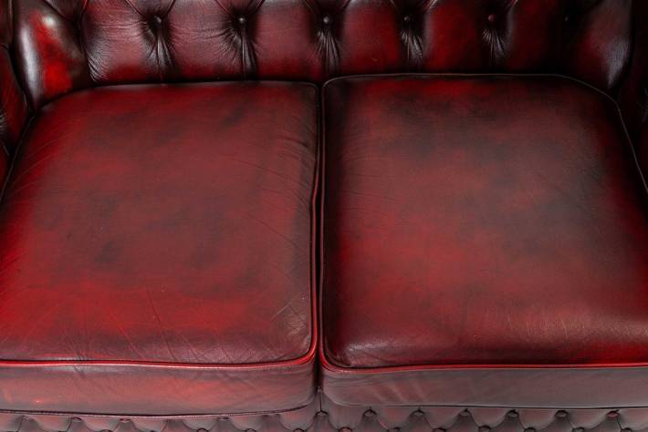 Divano Chesterfield club 2 posti inglese originale vintage bordeaux